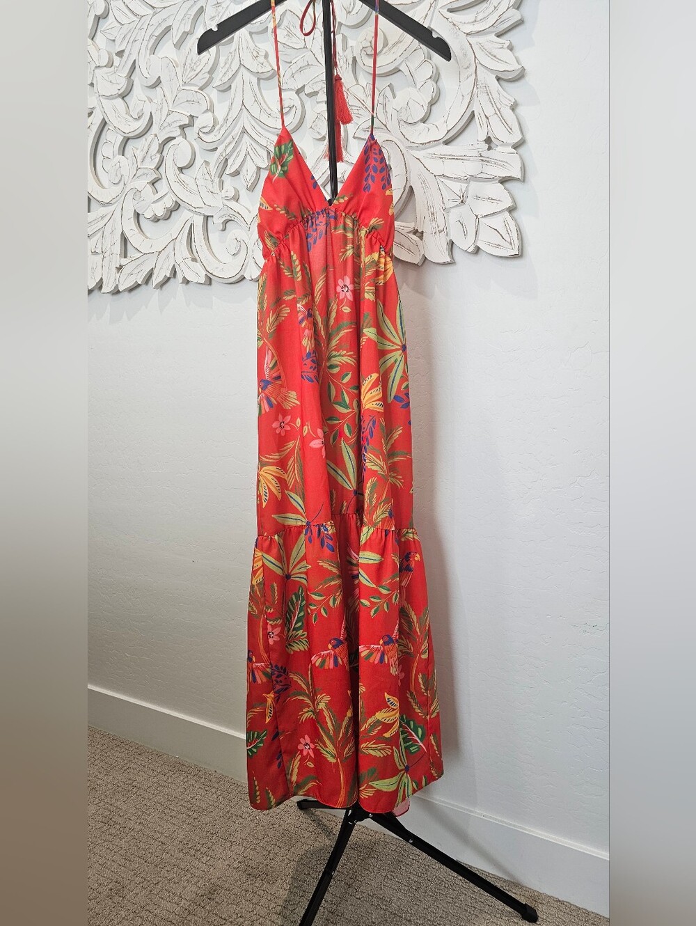 Chelsea & Violet Red Coral Tropical Halter Midi-Maxi Dress Women's Sz 10 - Picture 2 of 8